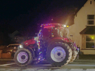 Festive tractor run raises over £1000