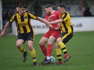 Kingsteignton Athletic pick up where they left off 