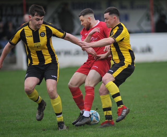 Kingsteignton Athletic pick up where they left off 