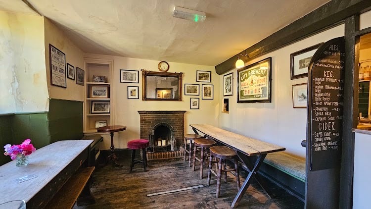 Drewe Arms Snug interior