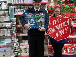 Army salutes generous public