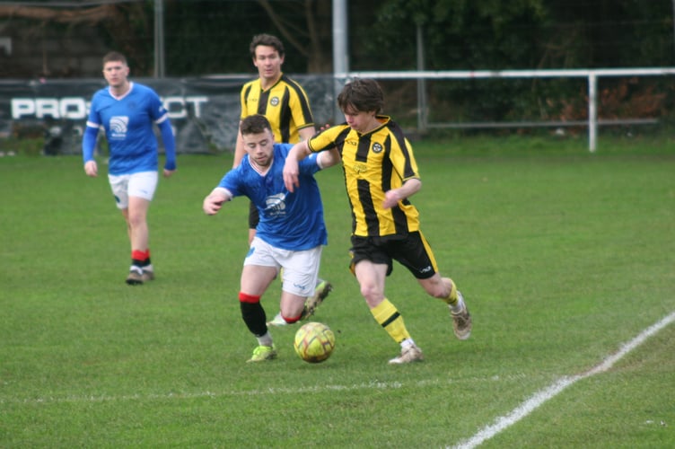 Action from Newton Abbot Spurs vs Beesands Rovers