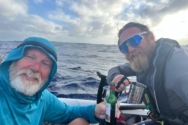 Final push for Atlantic rowers