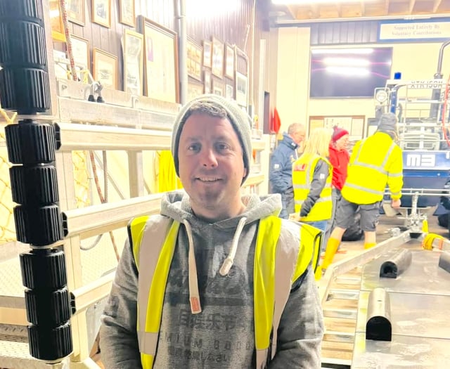 Teignmouth RNLI volunteer qualifies as head launcher