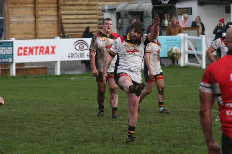 Jake Monnington kicks for NARFC