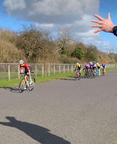 Lara Dix out in front
