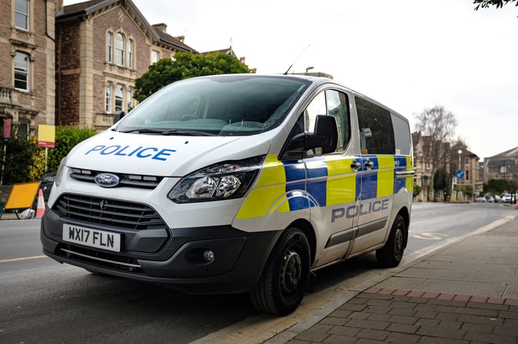 Police thank public for first aid help and patience after serious crash on A380