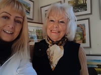 Amateur artist starts business aged 85