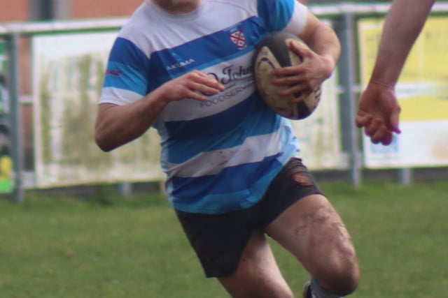 Teigns take important losing bonus point