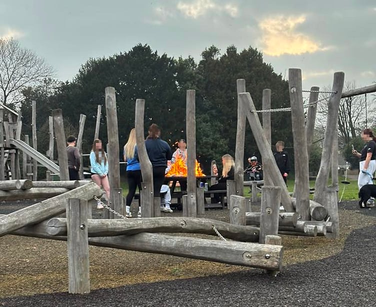 Burning benches - Manor Gardens Play Park in Dawlish