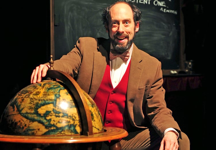 Magician Peter Clifford