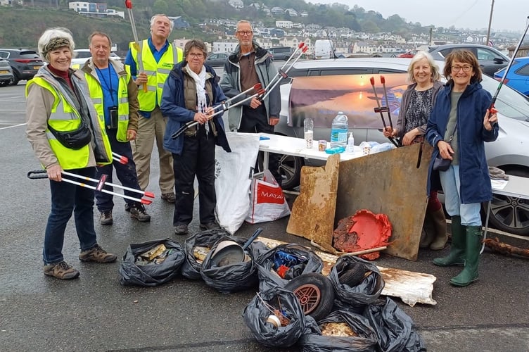 Friends of the River Teign clean up Point Car Park Teignmouth