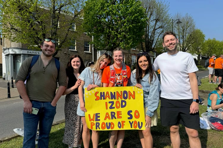 Shannon Izod was pushed on through the heat of the London Marathon by the support of her friends and family