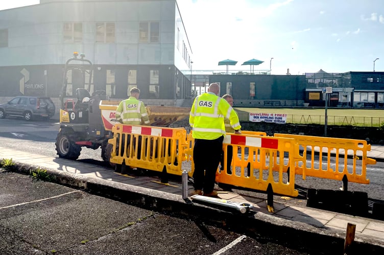 Gas pipe upgrade Teignmouth roadworks