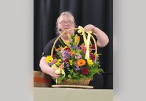 Newton Abbot Flower Club 'delighted' to welcome Grandiflora's Debbie for demo