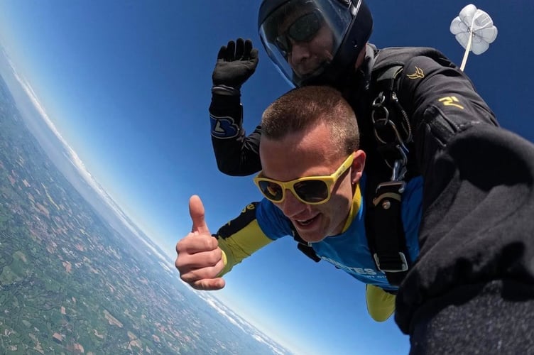 Dom Slader's skydive raised over £1000 for Diabetes UK
