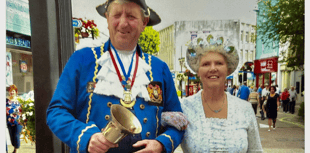 Tributes to former Mayor and Town Crier