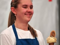 Bumper start to County Show for Dawlish ice-cream shop