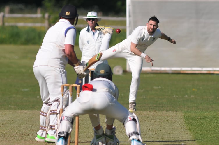 Devon Cricket League C Division West. Chudleigh 1st XI versus South Devon 1st XI.  Chudleigh's Rob Clarke

Seven wicket win for South Devon. Chudleigh batted first and were 159 all out after 39.5 overs. South Devon took to the crease after tea and responded with 163/3 after 28.4 overs