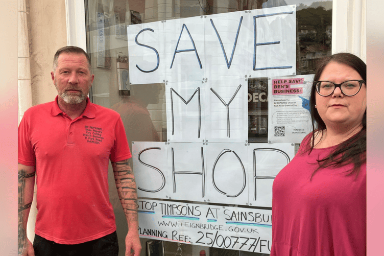 Owner of Be Repaired, Ben Elliot, with Cllr Rosie Dawson