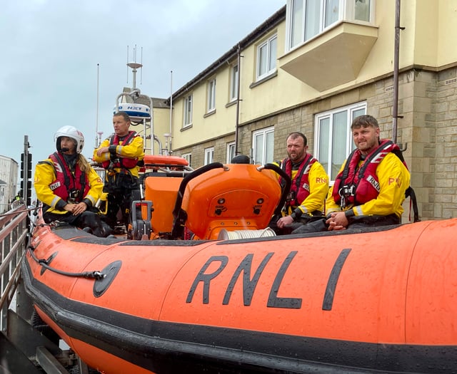 RNLI warns beachgoers in warm weather