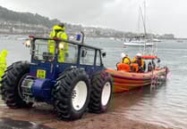 RNLI rescues kayaker off Babbacombe