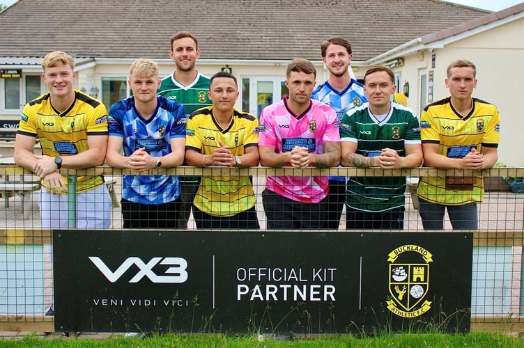 Eight new Buckland Athletic signings