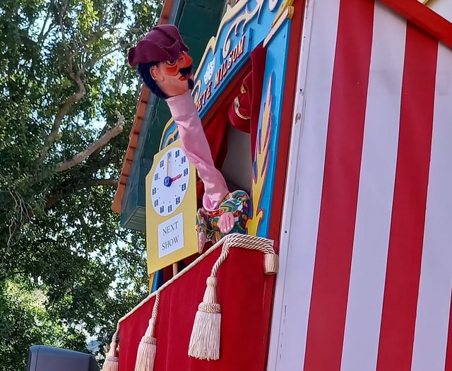 That’s the way to do seaside entertainment