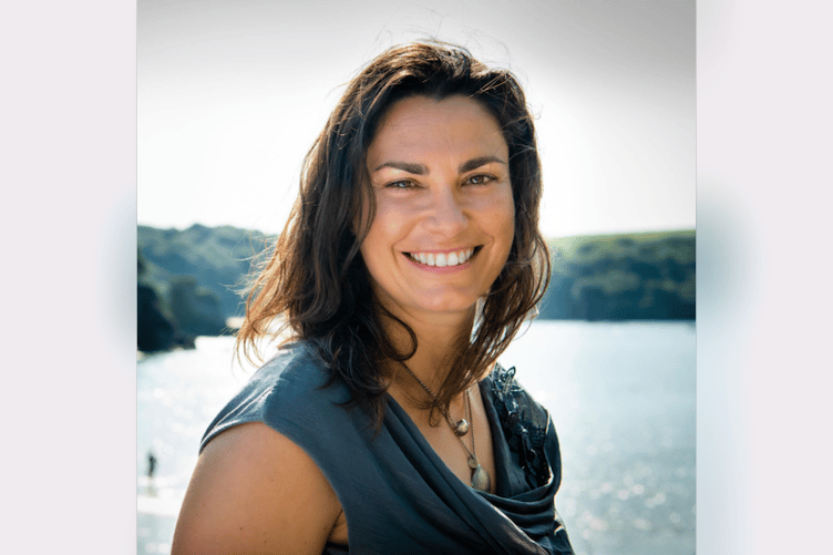 Environmental journalist Anna Turns