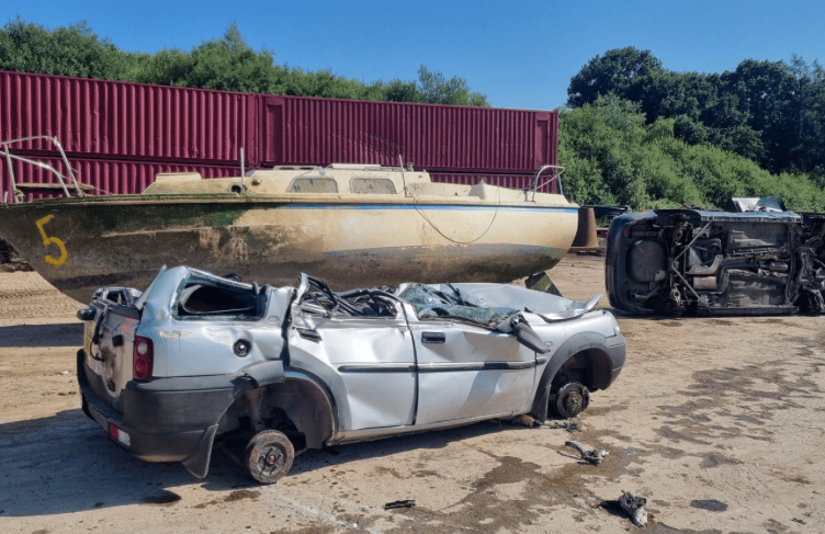 The town's crew made the short trip to Gilpin Demoltion's yard for their latest RTC training 