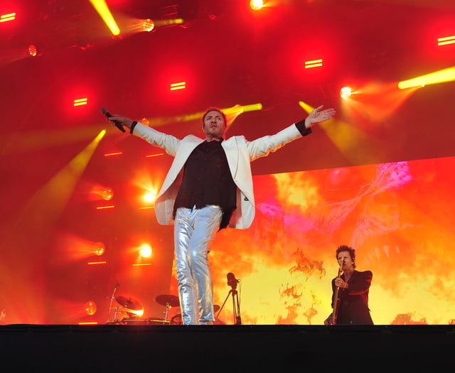 C'est tres bon as Simon and Nile rock the crowds at the castle