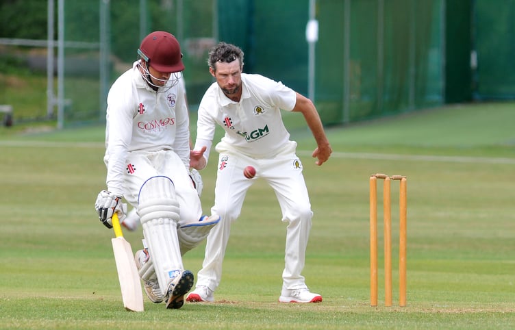 Devon Cricket League E Division West. Abbotskerswell 2nd XI versus Dartington & Totnes 1st XI
Dartington & Totnes batsman Jono Lloyd makes it back to the crease - just!