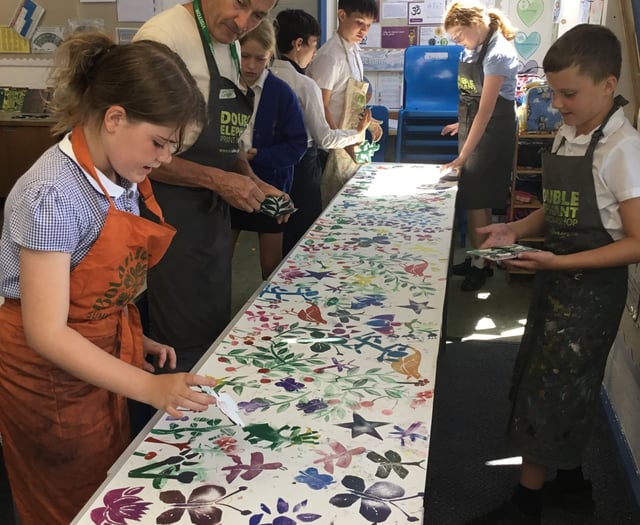 Inspiring art workshop at Chudleigh Knighton Primary