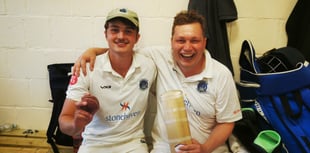 Records tumble as Warren and Martin secure win
