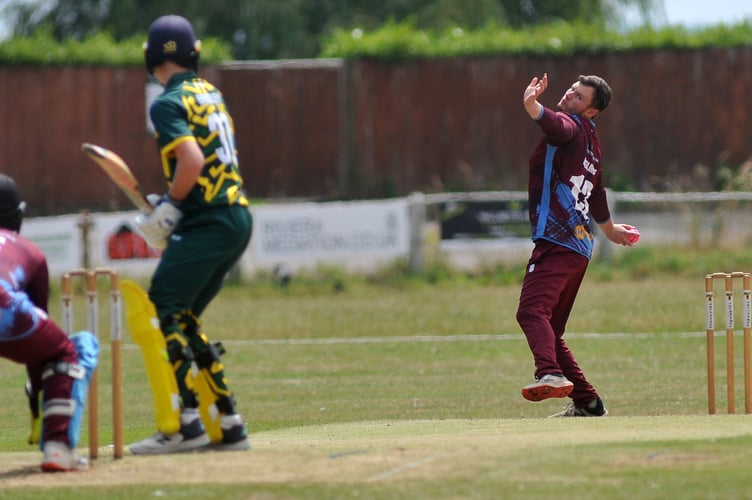 Devon Cricket League A Division.  Torquay & Kingskerswell 1st XI versus Bovey Tracey 1st XI. Torquay & Kerswell's Chris Kelmere