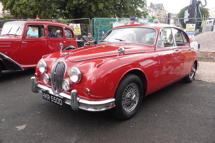 Dawlish Celebrates Carnival Car Show. Photo Bob Simpson