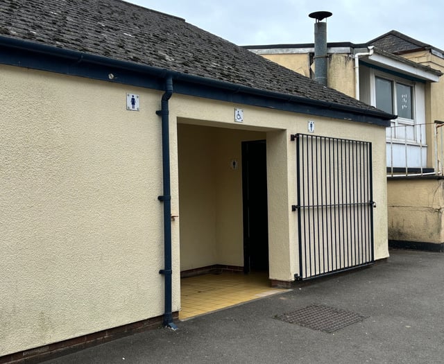 Petition to save Starcross toilets gains support