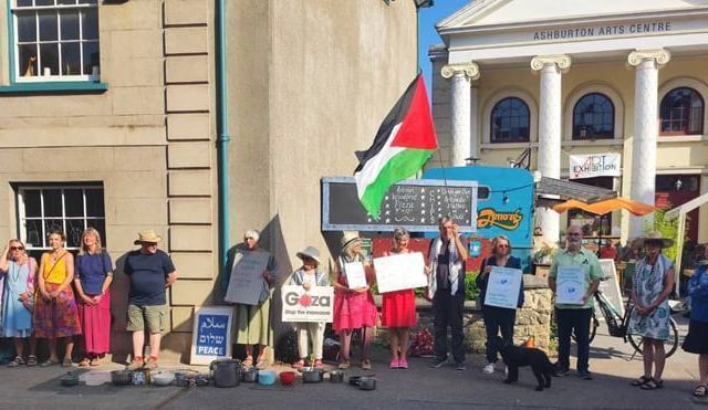 Residents Protest Gaza Food Crisis with Pots and Pans