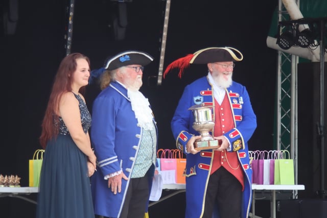 Oyez, oyez, Bob's one of the best
