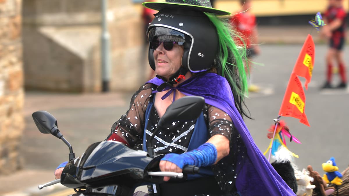 Bovey Tracey gets into carnival mood