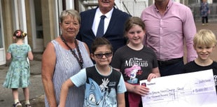 Masons Gift £5,000 to Children's Charity