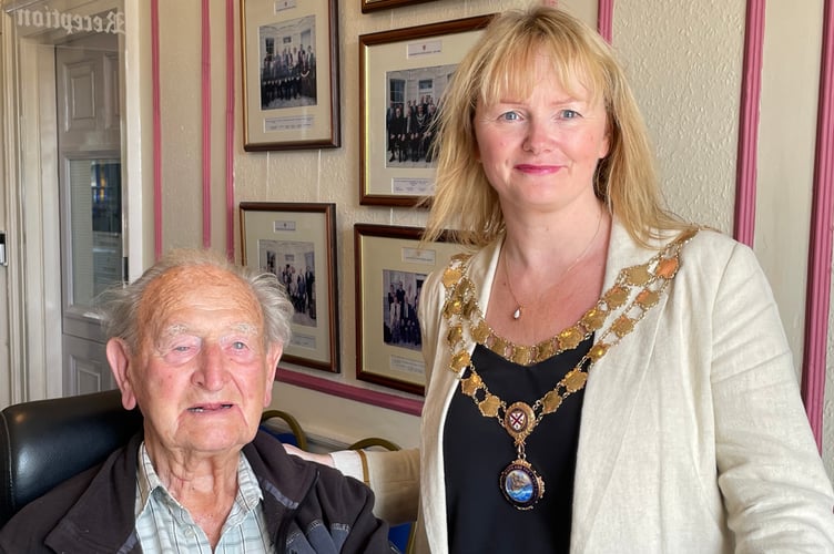 100-year-old veteran Jack Bell with Teignmouth mayor councillor Cate Williams at the Teignmouth Town Council VJ Day cream tea.