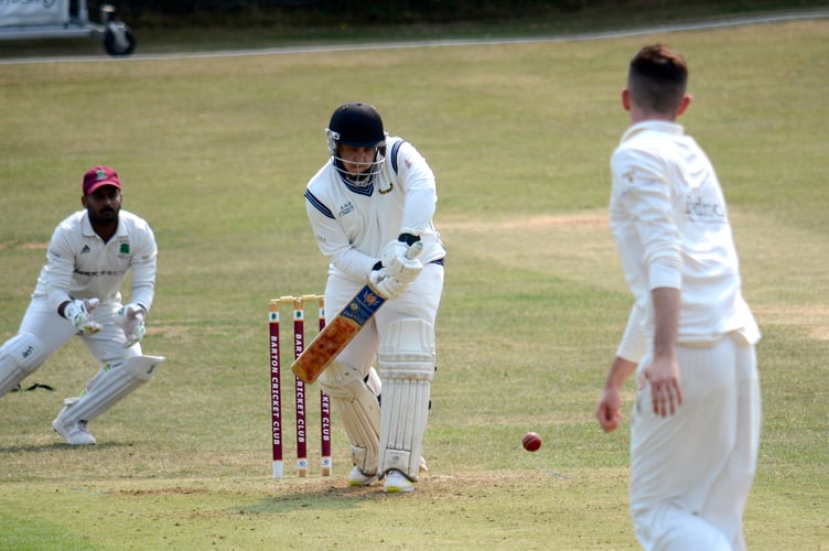 Kenn batter James Gosling taking on the Barton bowling