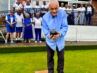 Navy vet battling cancer takes on marathon charity bowls challenge