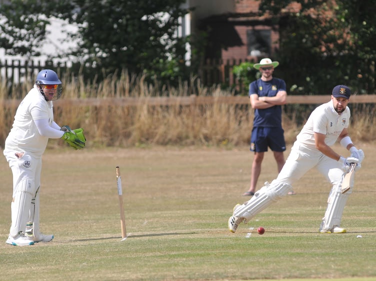 Devon Cricket League C Division West. Chudleigh versus Kingsbridge Chudleigh's Will Heather and Kingsbridge 'keeper Aaron Chandler
A 40 run win for Chudleigh who won the toss and chse to bat making 230/6 after 45 overs.Kingsbridge made190/7 after 45 overs