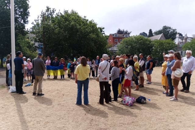 Dawlish seeks hosts to aid Ukrainians