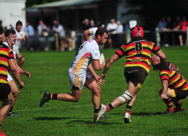 Rugby. Counties 1 Tribute Ale Western League. Newton Abbot versus Saltash. A 20-15 win for the All Whites in their first  game of the season