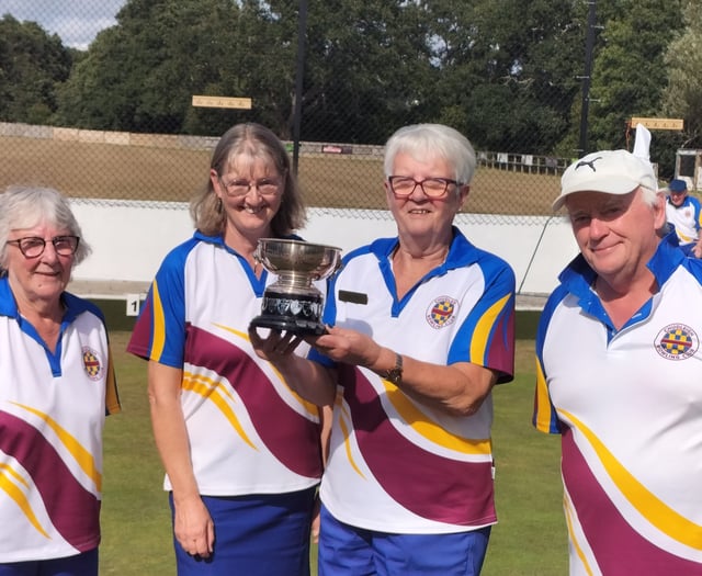 Contrasting conditions for Chudleigh finals