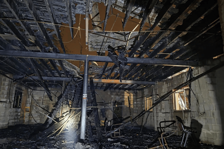 Fire at derelict building near Kingsteignton