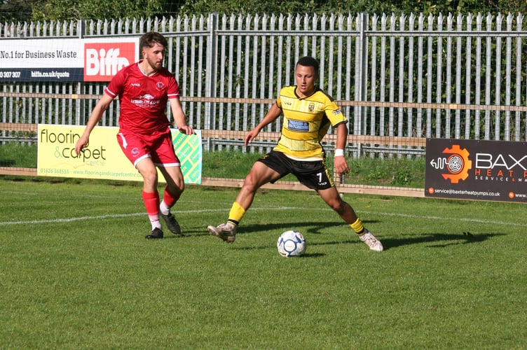 Phil Mendonca on the ball for Buckland